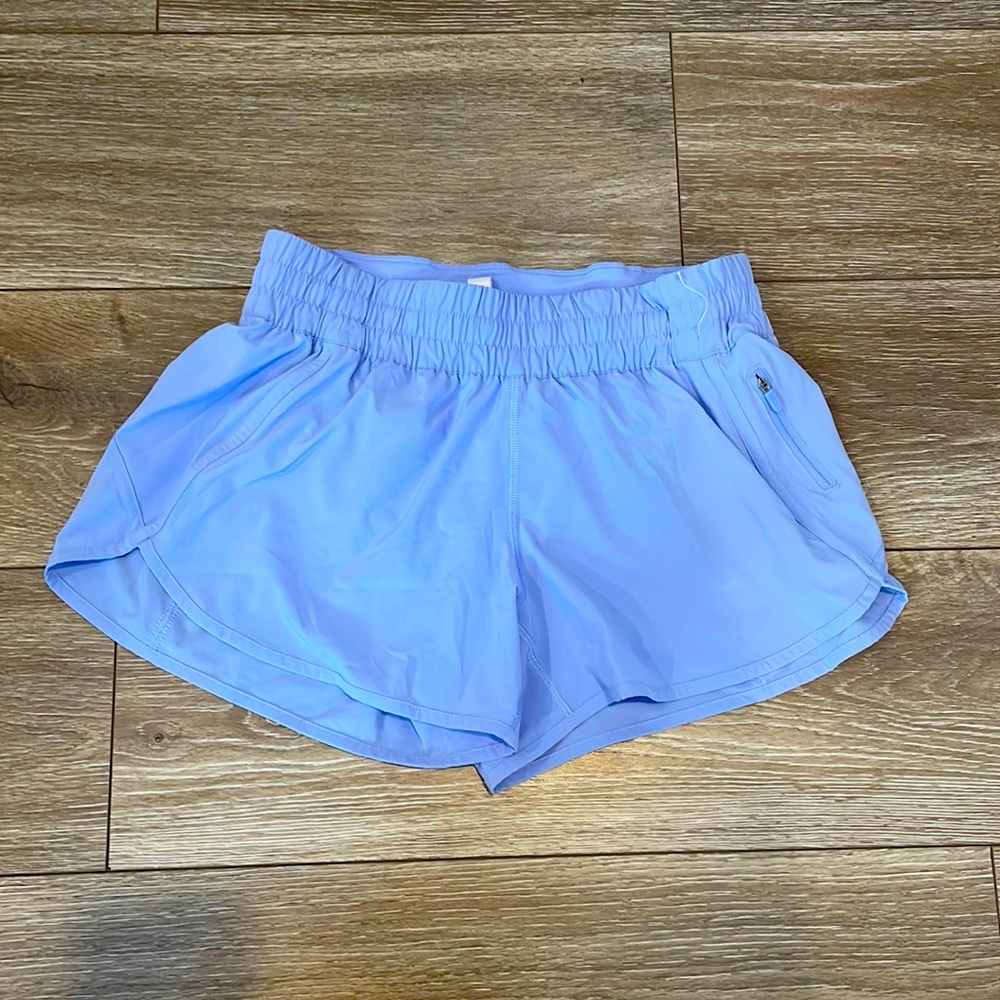 NEVER WORN Lululemon shorts with built-in underwear high waisted 4 inch